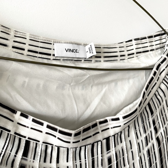 Vince Pleated Skirt - Picture 3 of 7